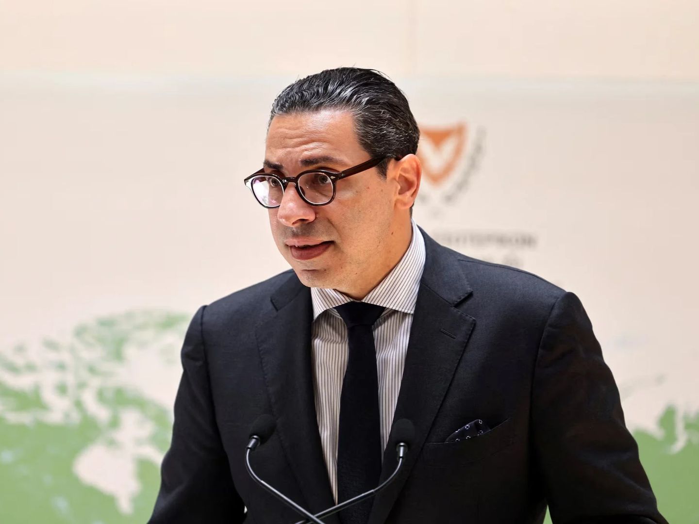 Rum Bakan askeri yetersizliklerini Türkiye'ye bağladı