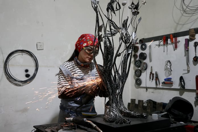 Metropol hayalinden Akyazı'daki atölyeye