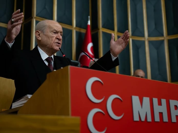 MHP Lideri Bahçeli'den Türk bayrağına saldırıya sert tepki: O eller kırılmalıdır
