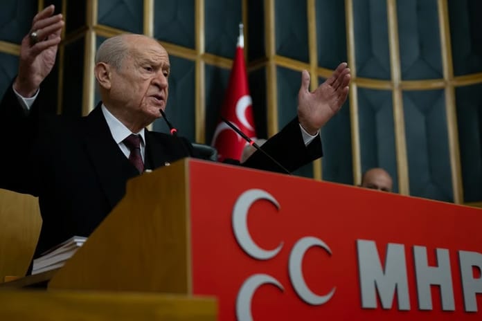 MHP Lideri Bahçeli'den Türk bayrağına saldırıya sert tepki: O eller kırılmalıdır