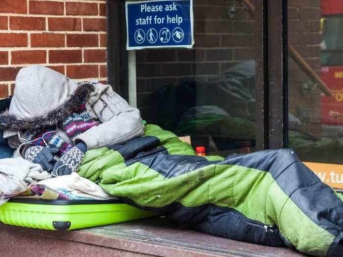 İngiltere'de evsizlik rekor kırıyor: Bir yılda 1611 kişi evsiz öldü
