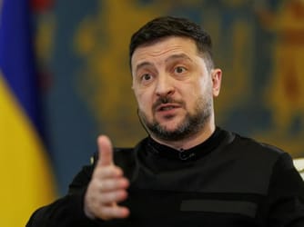 US Links Ukraine Security Guarantees to Donbas, Zelensky Say