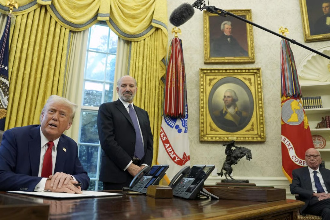 Trump Sues Wall Street Journal Over Epstein Letter 