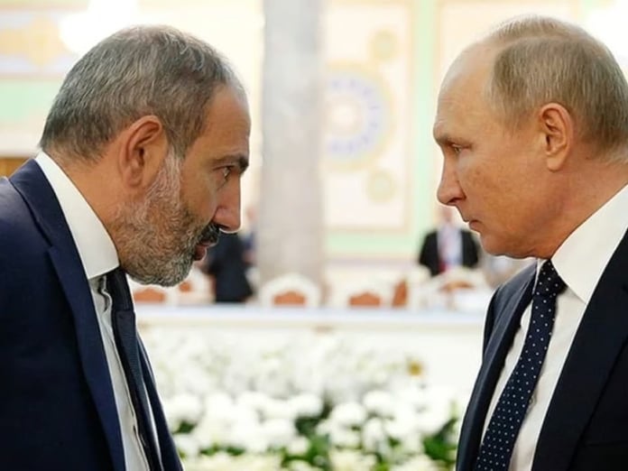 Putin'den Paşinyan'a "aynı anda iki ittifak mümkün değil" mesajı