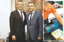 Baklava kutusundaki rüşvet skandalı istifa getirdi