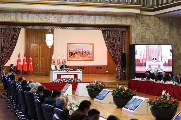 CHP, İmralı’ya temsilci göndermeyecek: Komisyonda kapalı oturum krizi