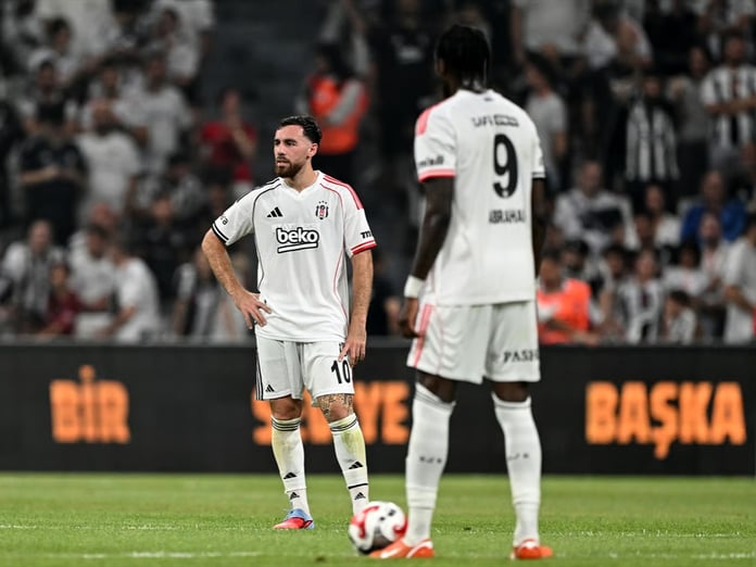 Beşiktaş, UEFA Avrupa Ligi ilk maçında Shakhtar Donetsk'e kendi sahasında mağlup oldu