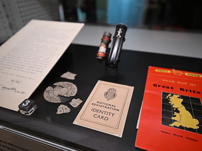 İngiliz iç istihbarat servisi MI5 ilk kez gizli belgeleri halka açtı