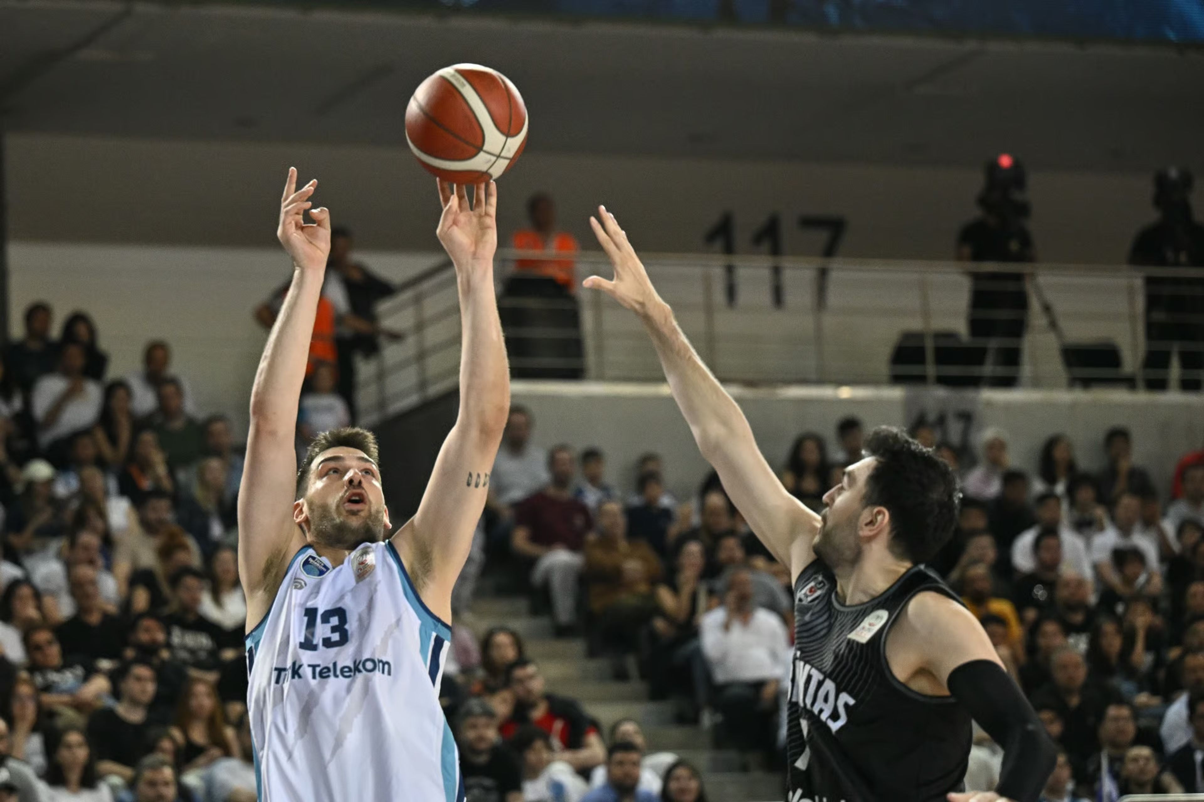 EuroCup'ta Türk Derbisi: Türk Telekom, Beşiktaş'ı ağırlıyor