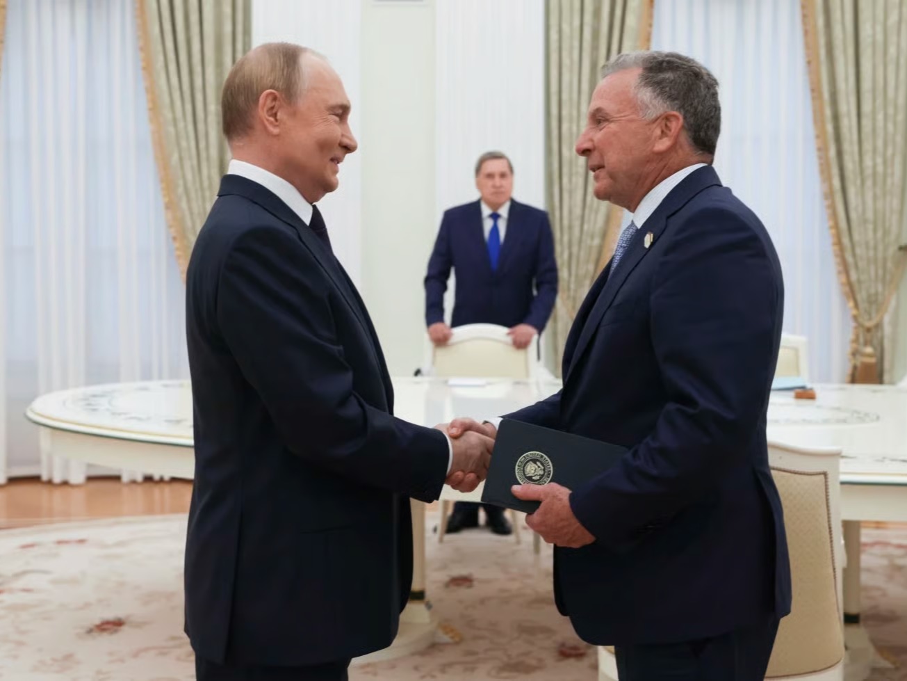 Putin Offers Ceasefire If Russia Gets Eastern Ukraine