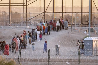 US Supreme Court Clear Path for 350,000 Deportations