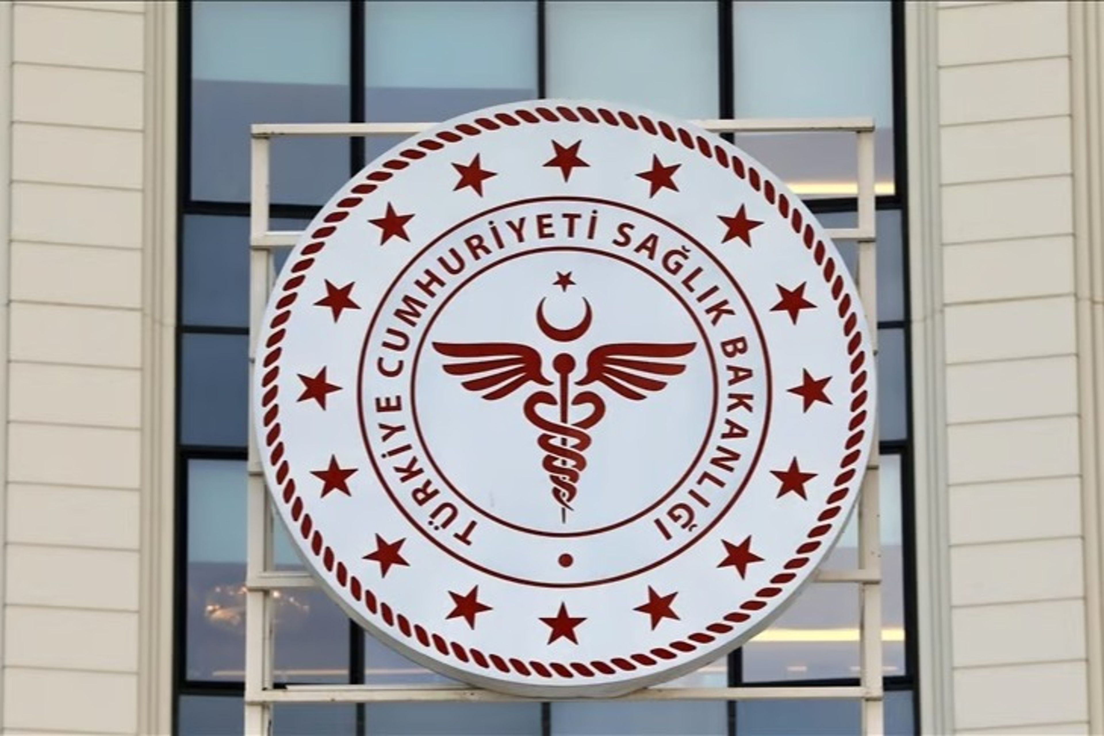 Sağlık Bakanlığı'ndan yeni yönetmelik: Sigara bırakma poliklinikleri artık Aile Sağlığı Merkezleri'nde