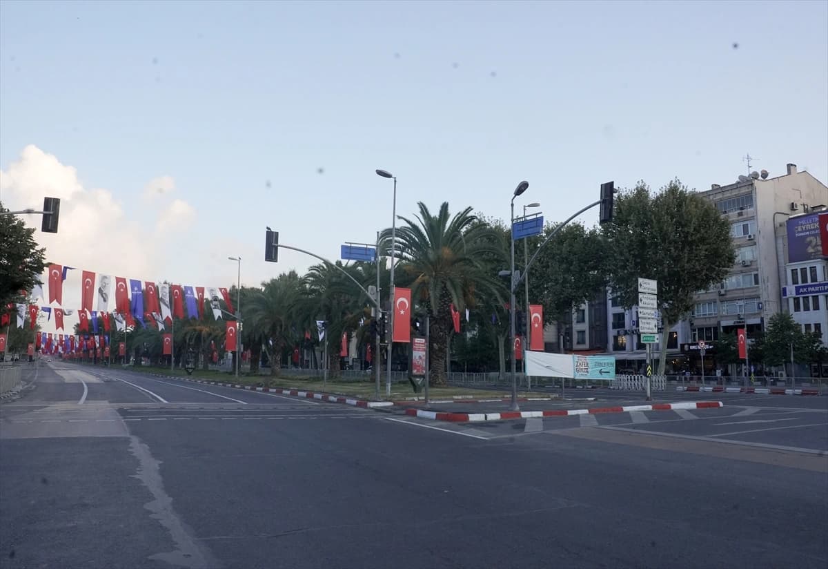 İstanbul'da 30 Ağustos yol kısıtlaması başladı: İşte alternatif güzergahlar...