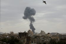 İsrail Yemen’in başkenti Sana’yı vurdu