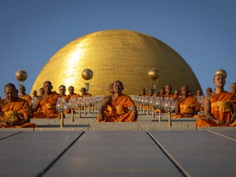 Tayland’da kutsal buluşma: Makha Bucha 
