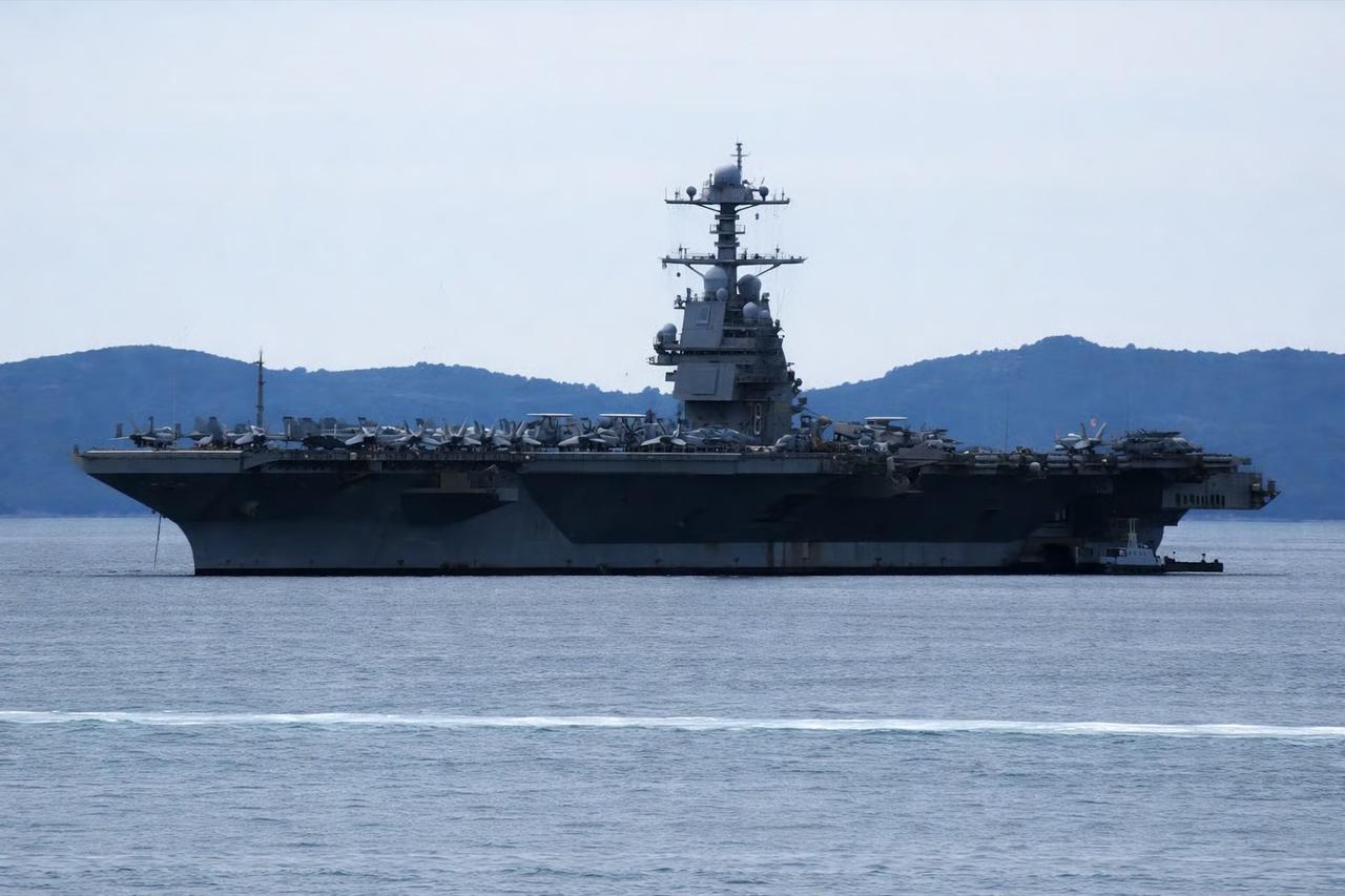 ABD uçak gemisi USS Gerald Ford bakım için Hırvatistan'a geldi