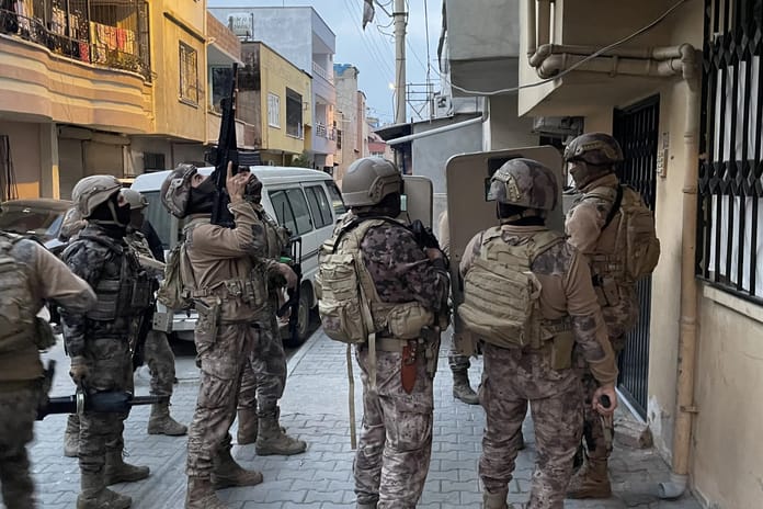 Organize suç örgütüne büyük darbe: 89 gözaltı 