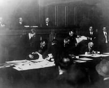 Tarihte Bugün: Lozan Antlaşması yürürlüğe girdi