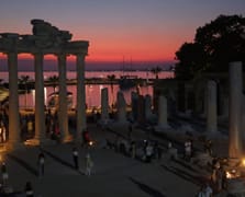 Gece müzeciliği devam ediyor: Galata, Side ve Efes’te ışıklar sönmüyor