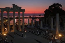 Gece müzeciliği devam ediyor: Galata, Side ve Efes’te ışıklar sönmüyor