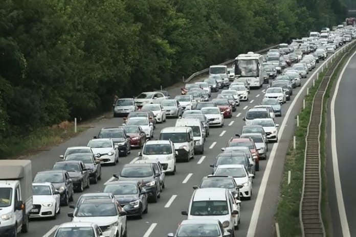 Trafiğe kaydı yapılan araç sayısı geçen yıl 2 milyon 368 bin 538 oldu