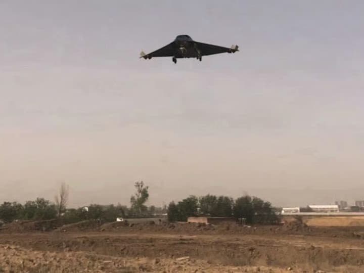 J-36 ilk kez önden görüntülendi