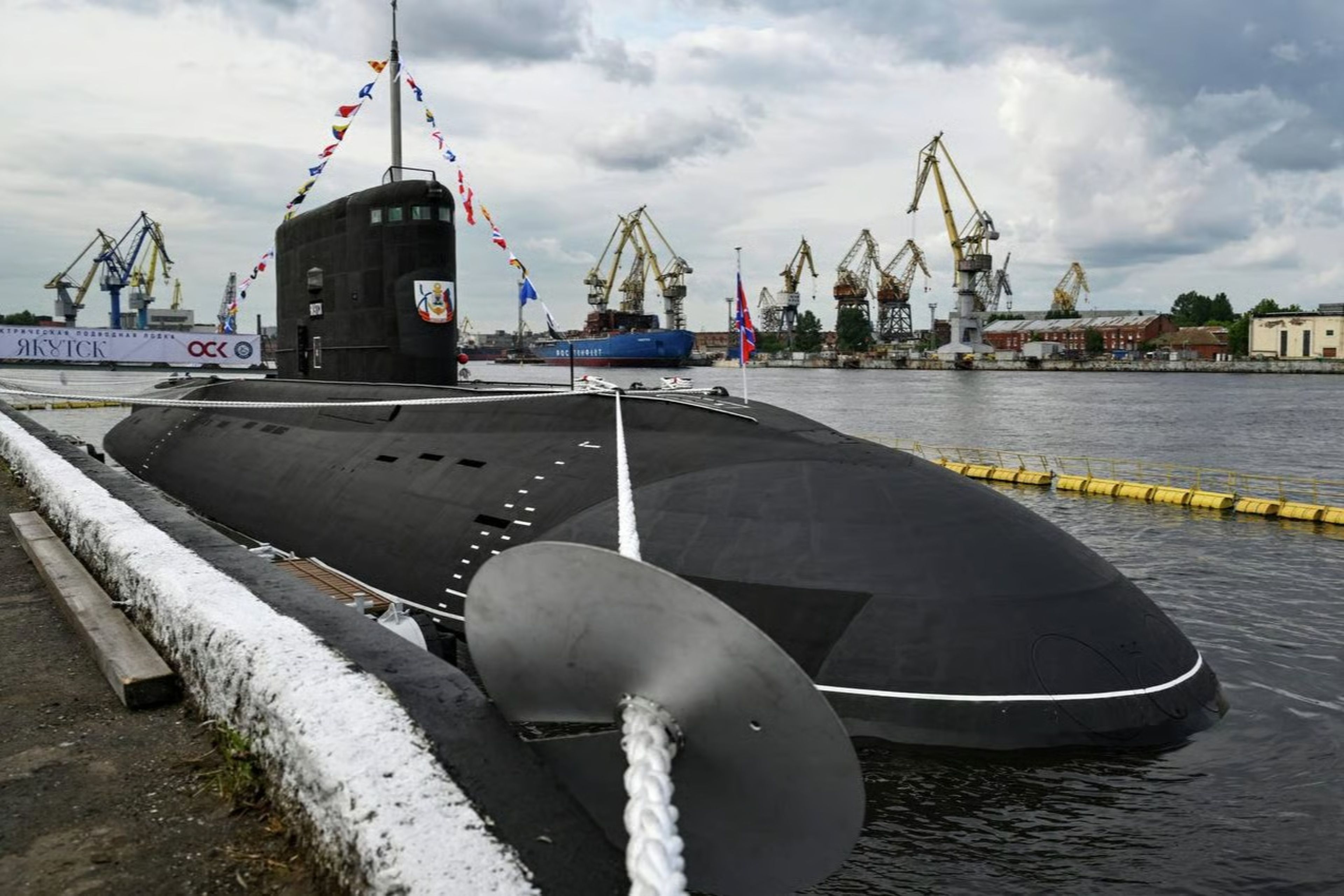 Rus Donanması, son Kilo sınıfı denizaltısını teslim aldı