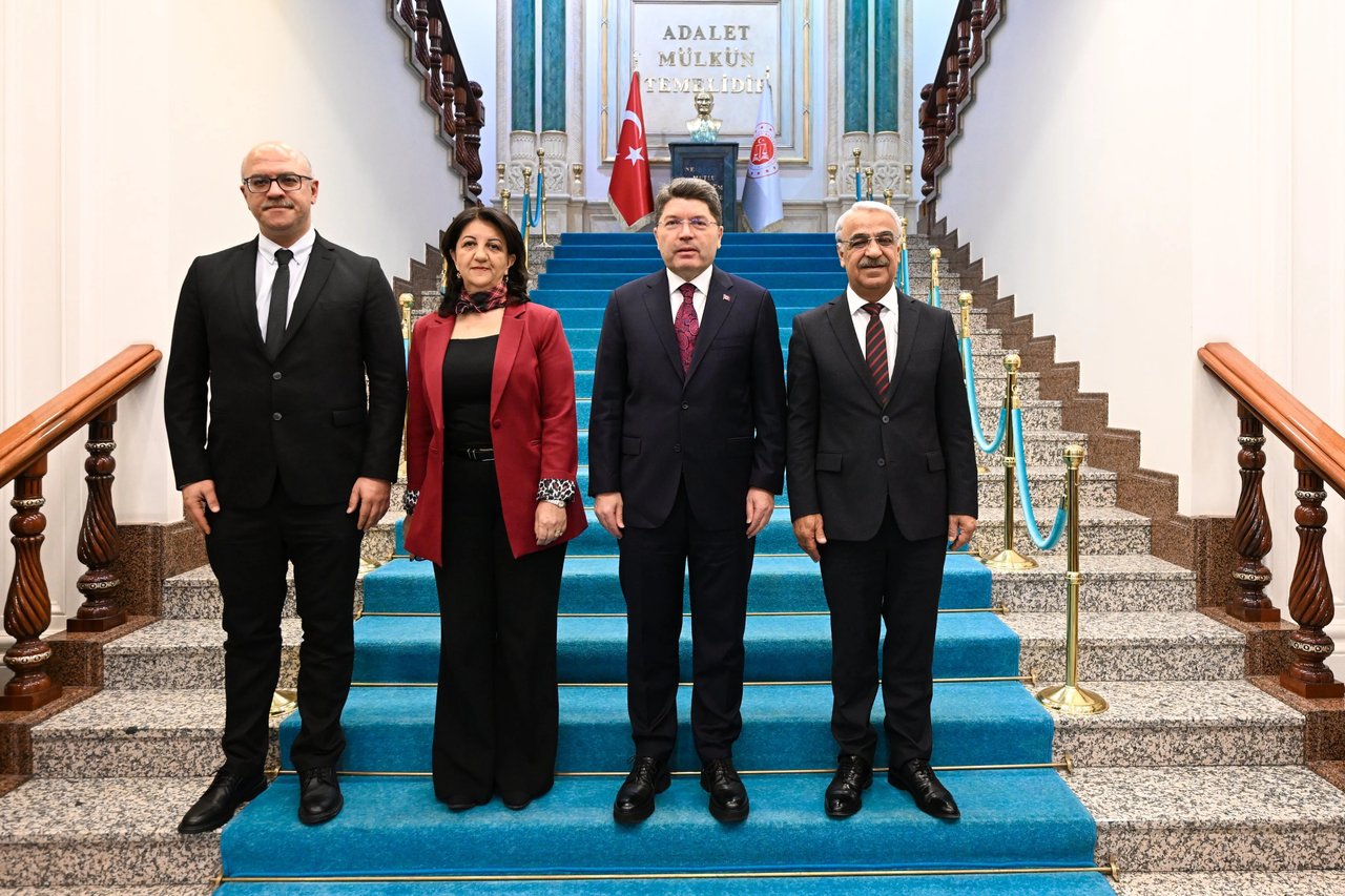 DEM, yasal düzenlemeleri Bakan Tunç ile görüştü  