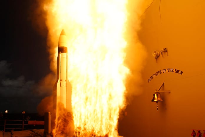 ABD Donanması, SM-6 Block IB hipersonik füze programını erteledi