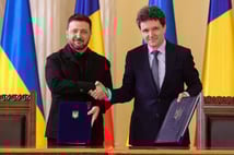 Romanya ile Ukrayna savunma sistemlerinin ortak üretimi için anlaşma imzaladı