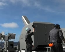 Japonya, denizde elektromanyetik raylı top testlerini başarıyla gerçekleştirdi