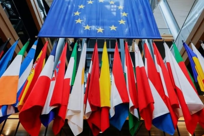 Avrupa Siyasi Topluluğu zirvesi Kophenag'da başladı