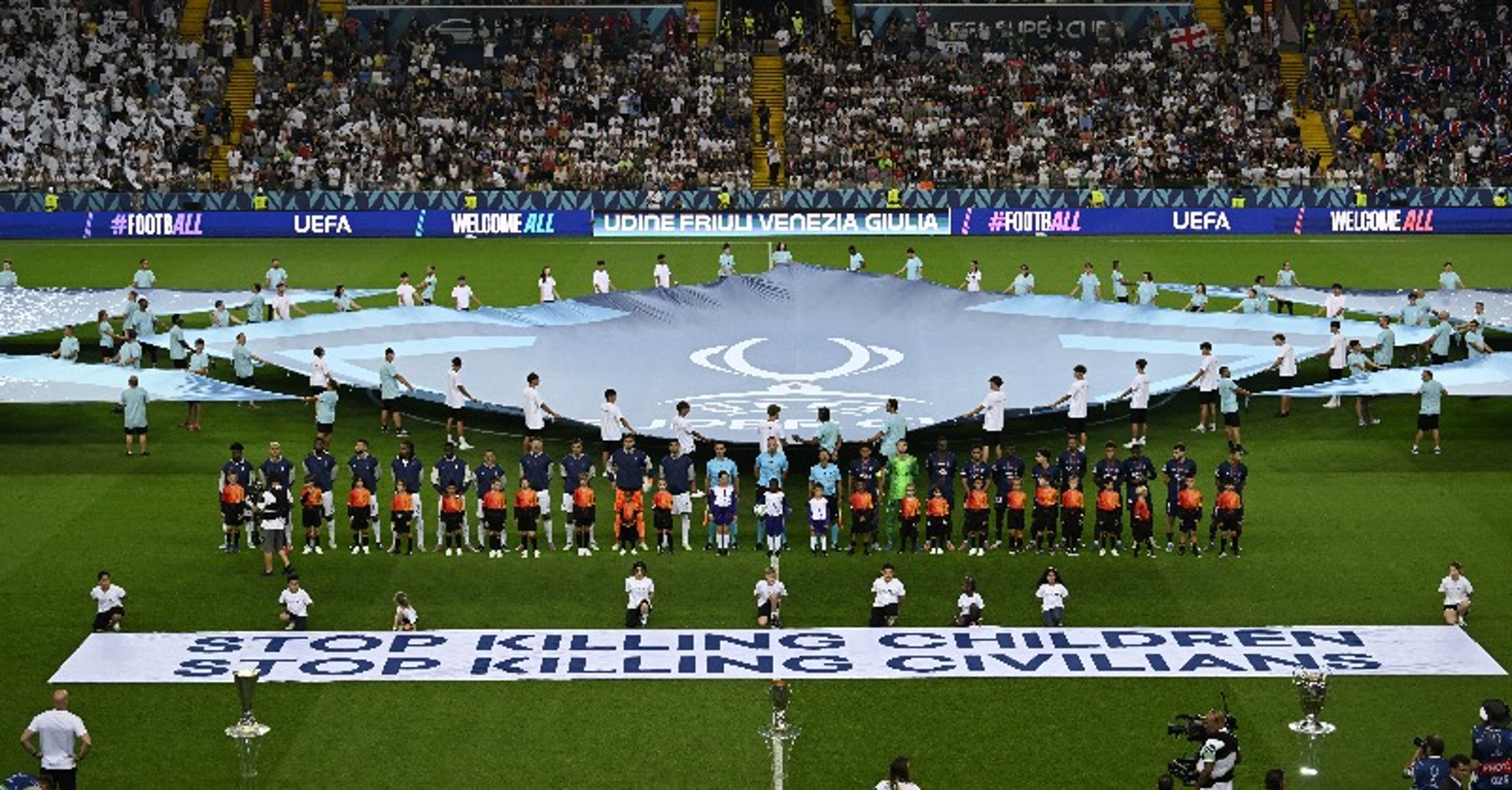 Süper Kupa maçında sessiz kalan UEFA