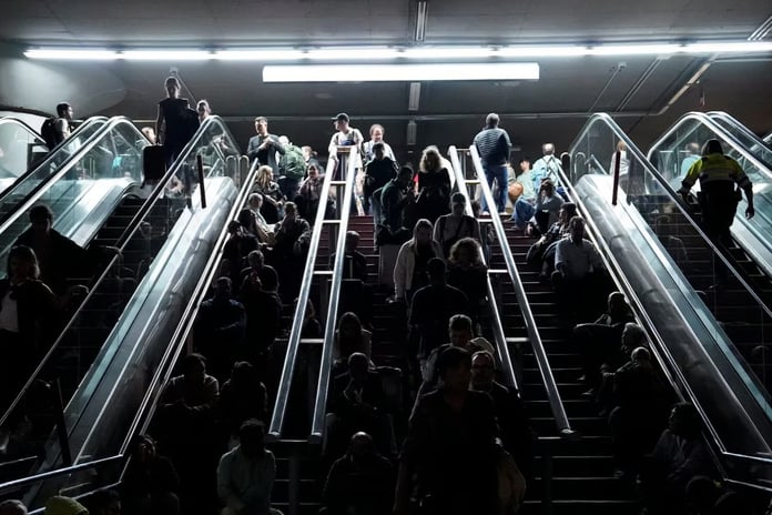 Portekiz'de 12 yıl aradan sonra ilk genel grev: Ulaşım felç oldu