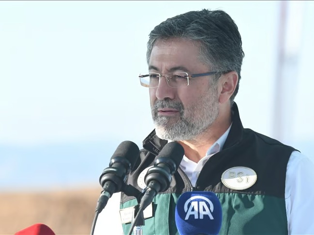 Tarım ve Orman Bakanı Yumaklı'dan Belediyelere su yönetimi uyarısı