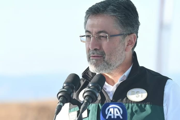 Tarım ve Orman Bakanı Yumaklı'dan Belediyelere su yönetimi uyarısı