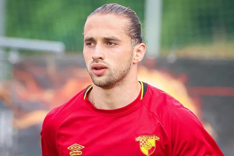 Galatasaray'dan sağ beke yerli takviyesi
