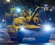 Çin, tank mürettebatı için artırılmış gerçeklik gözlükleri geliştiriyor