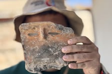 Konya'daki Gökhöyük kazısında 5 bin yıllık 'insan yüzlü' çömlek bulundu