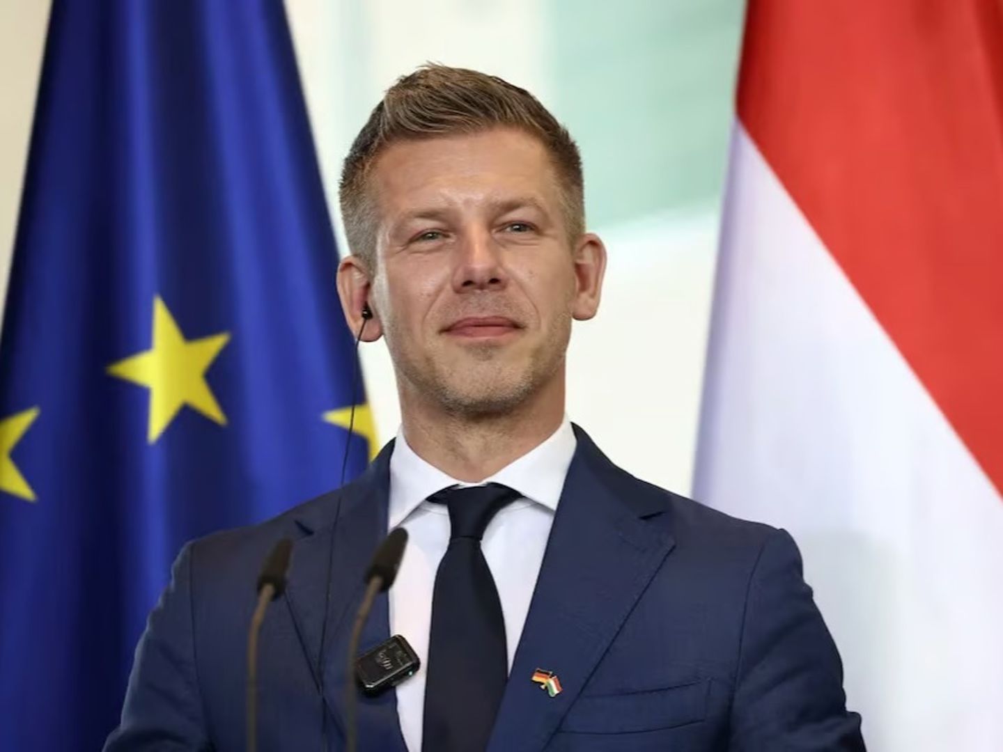 Macaristan’da başbakanlık görev süresine iki dönem sınırı getirildi
