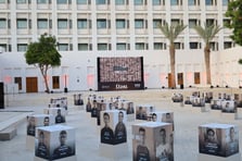 Doha’da Filistinli çocuklar anısına '241' sergisi açıldı