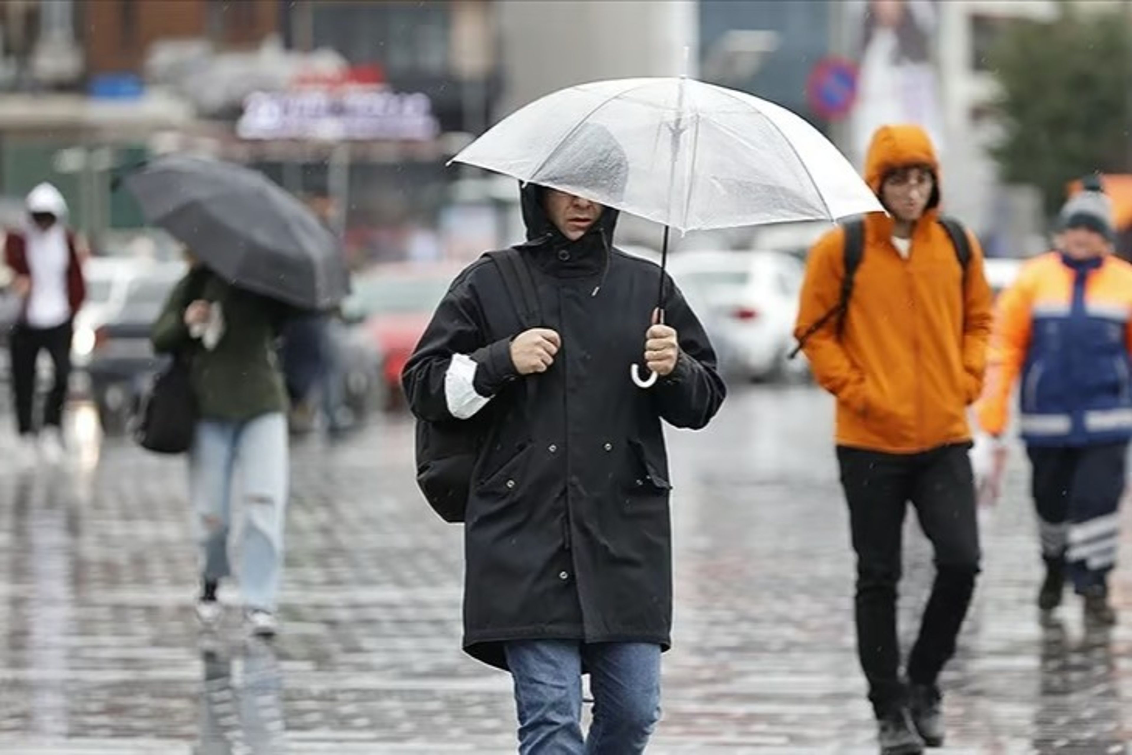 Meteoroloji’den 10 il için sarı kodlu alarm: Karadeniz’de sel ve fırtına bekleniyor!
