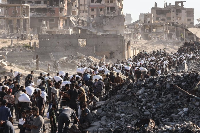 İngiltere, Kanada, AB ve 24 ülke, İsrail’den insani yardımların önündeki engelleri kaldırmasını talep etti