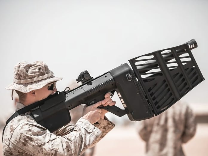 Pentagon, siviller için güvenli drone imha teknolojileri arıyor