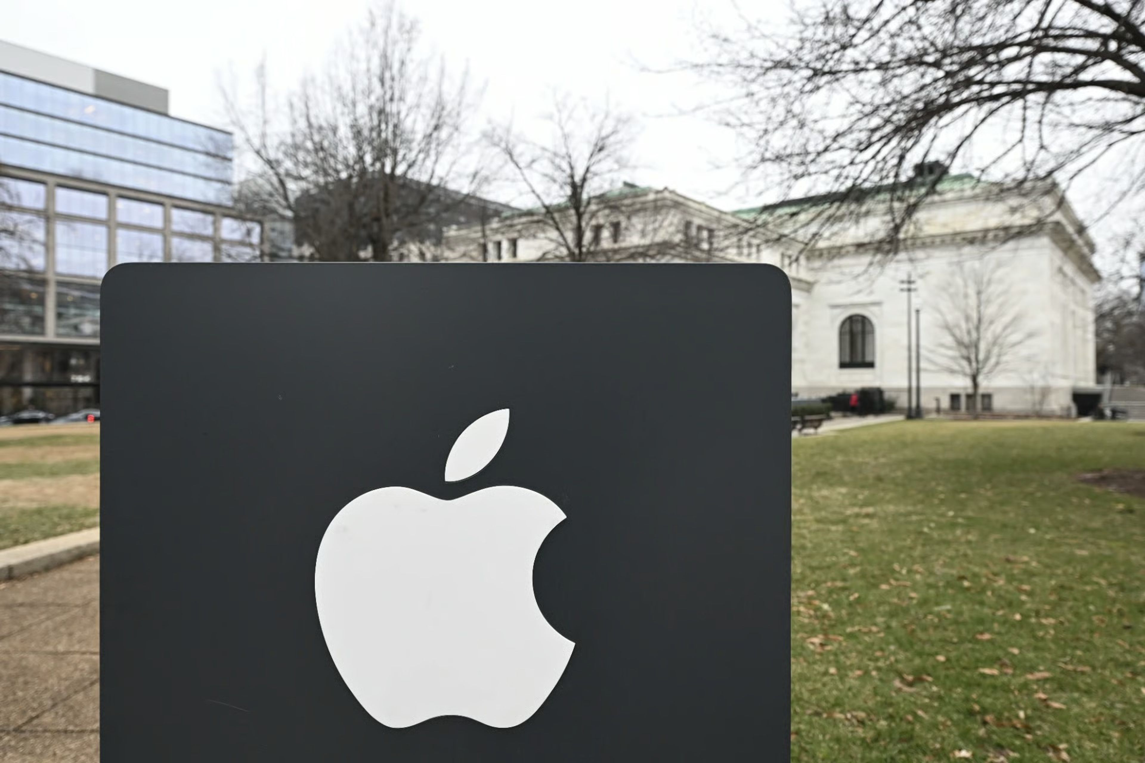 Apple ürünlerine zam geldi! ‘Daha önce hiç görmedik’ deyip açıkladı