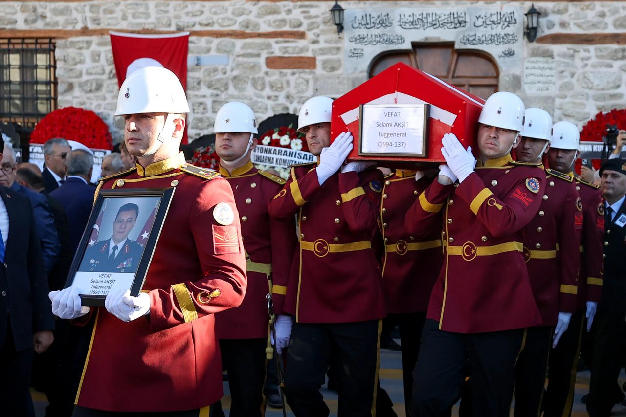 Jandarma Tuğgeneral Selami Akşit son yolculuğuna uğurlandı