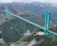 Çin dünyanın en büyük köprüsünü hizmete açtı