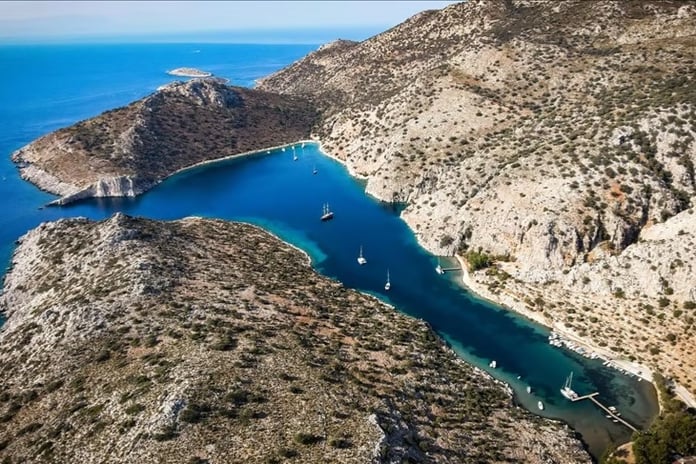 Phoenix Antik Kenti Kazıları, kentin köklü bağlantılarını ve dini yapısını aydınlattı