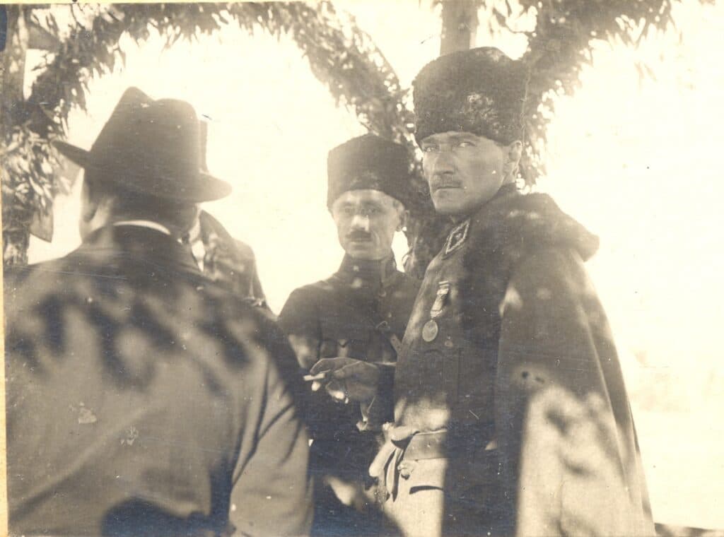 10 Kasım Atatürk fotoğrafları ve şiirleri