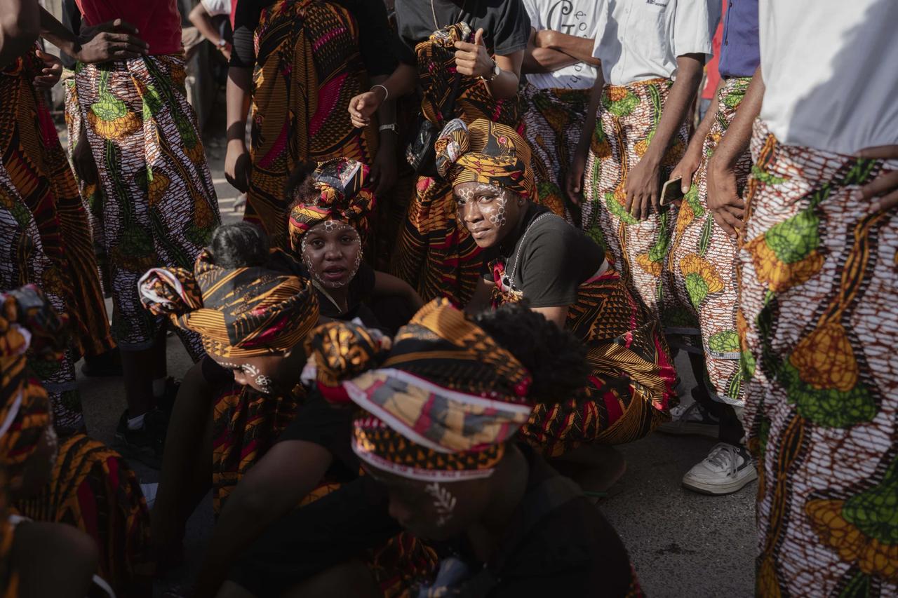 Toliara’da ritmin zaferi: Tsapiky festivali Madagaskar’ı ayağa kaldırdı